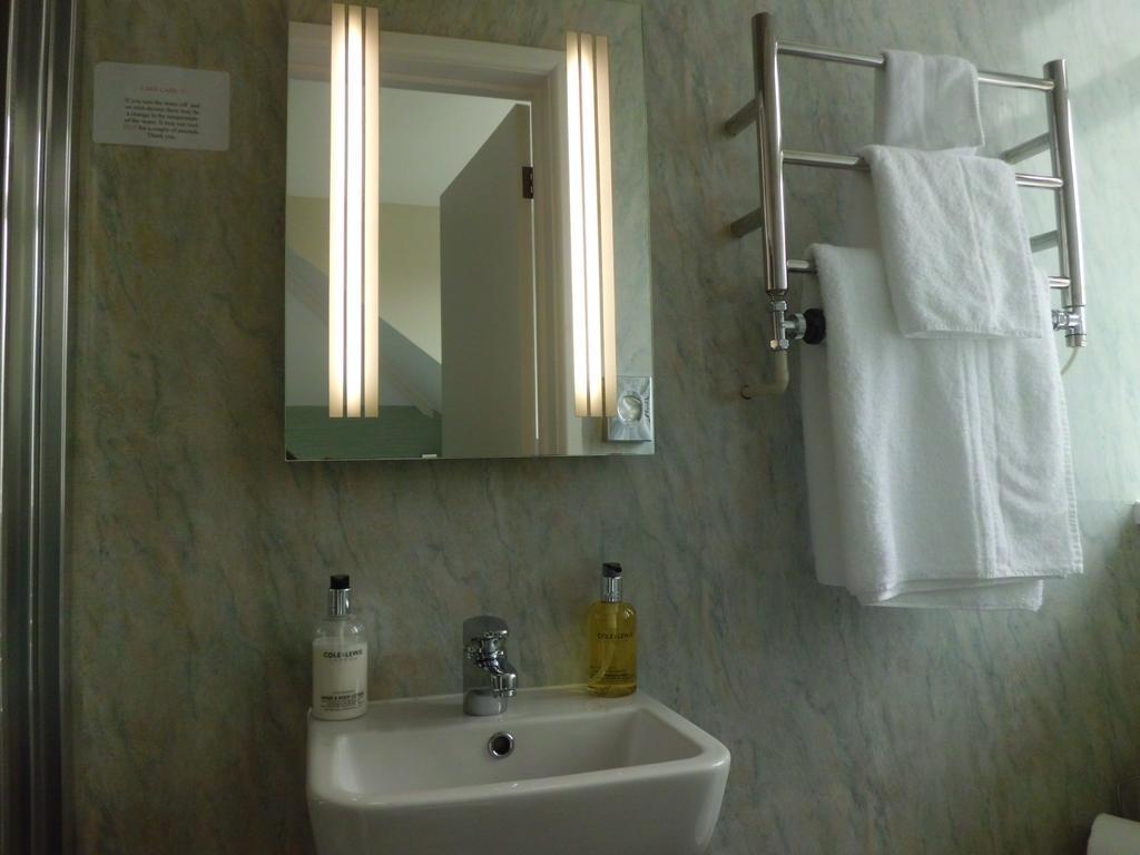 Fair Winds Guest House Brixham Cameră foto